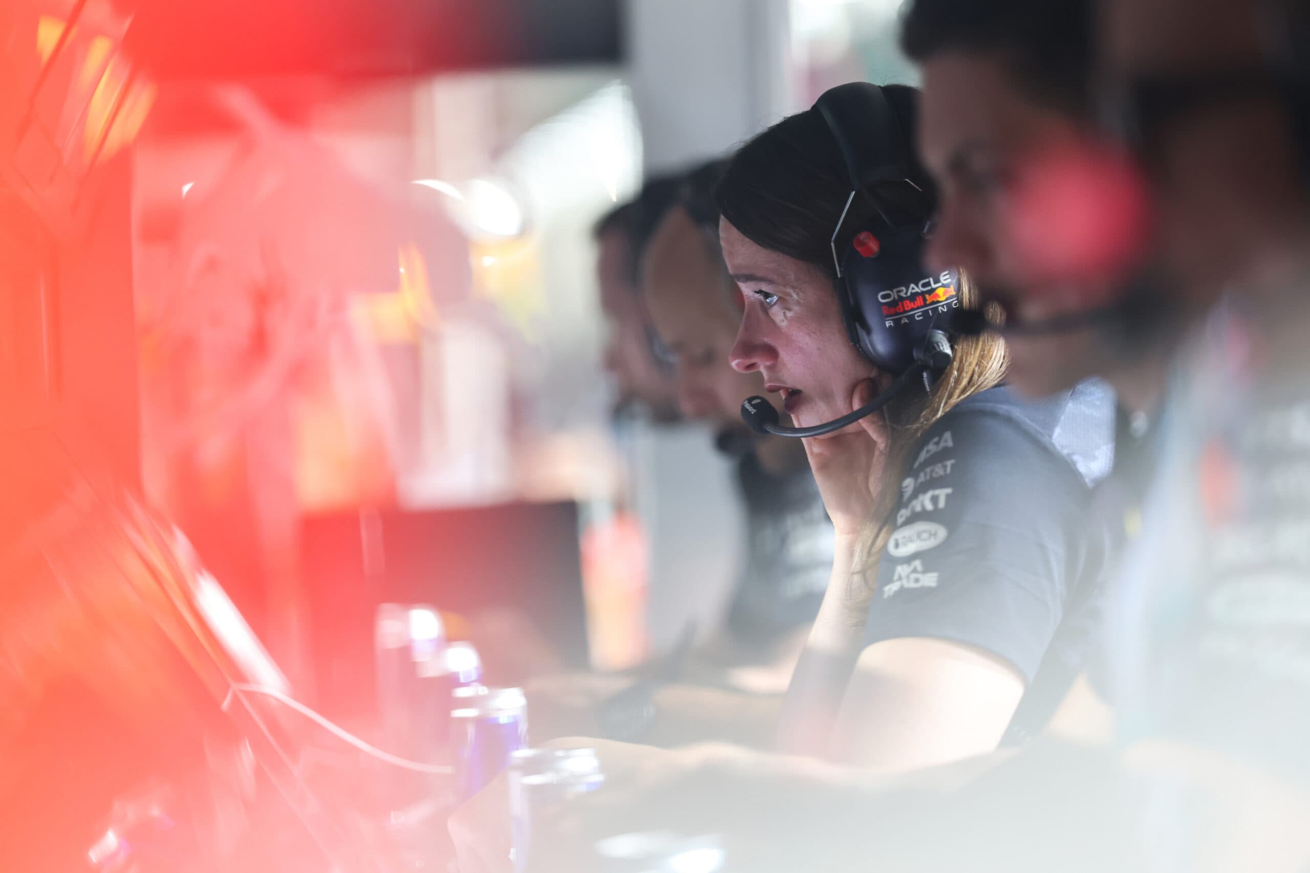 Ferrari in forte pressing su Hannah Schmitz