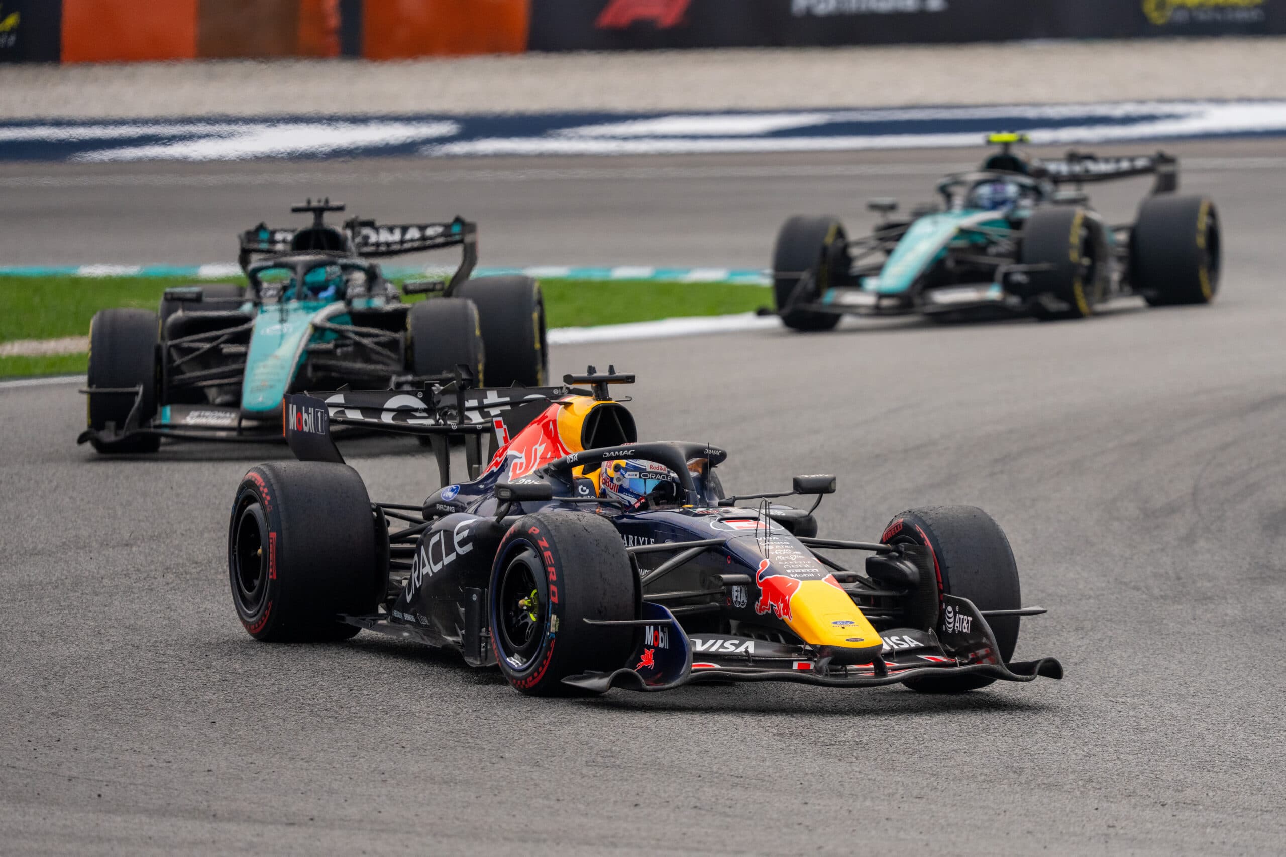 Helmut Marko: "Vergognoso che la Formula 1 si fermi per un software"