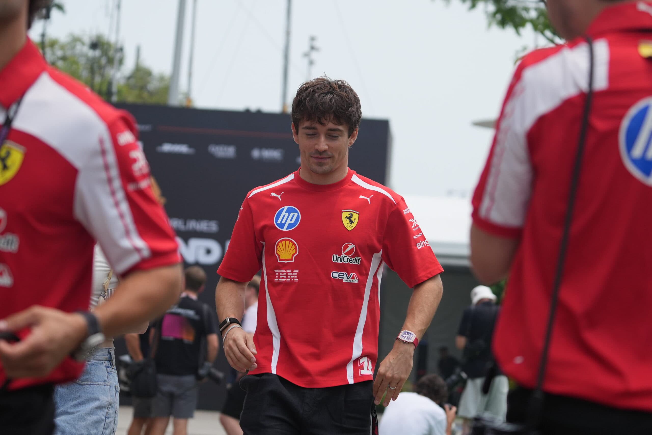 Leclerc: "Passare la Red Bull sul rettilineo è quasi impossibile, dovremo inventarci qualcosa"